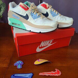 Nike Air Max 90 LTR SE boys (5.5, womens 7)